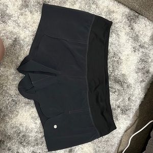 New without tags Brooks run shorts. 3.5” inseam. Sz Large.